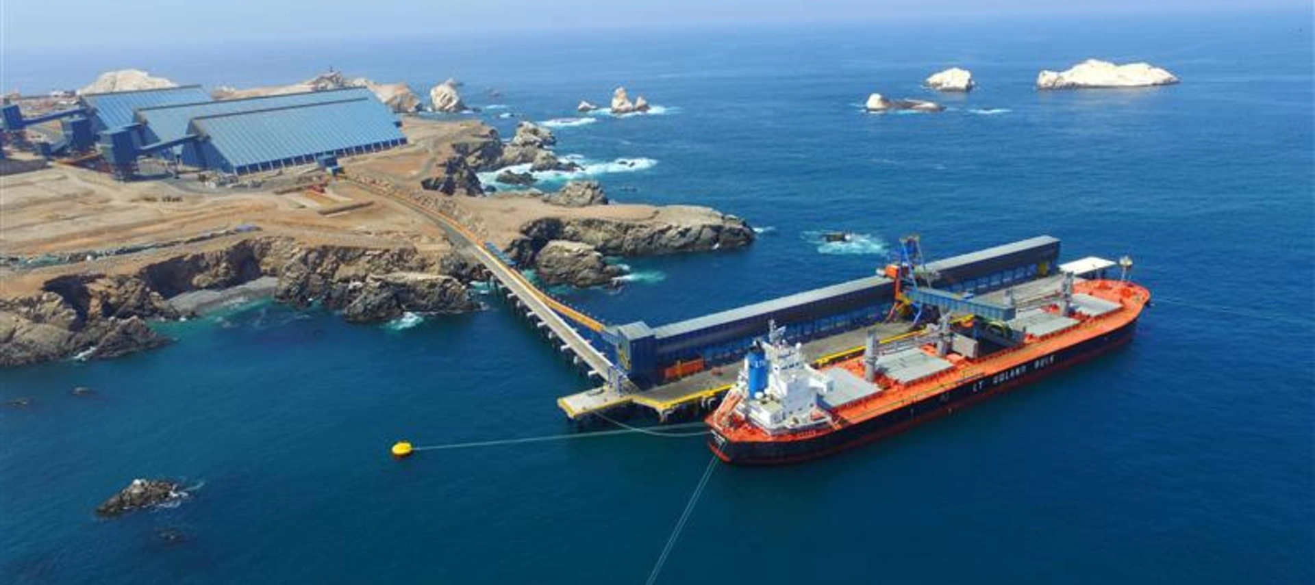 Image of port Matarani in Perú