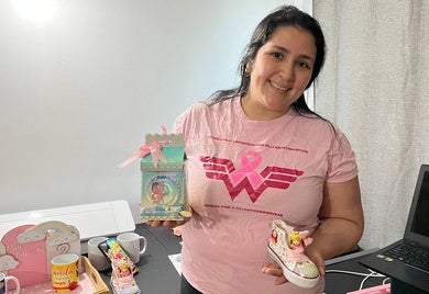 Una emprendedora venezolana en su taller 
