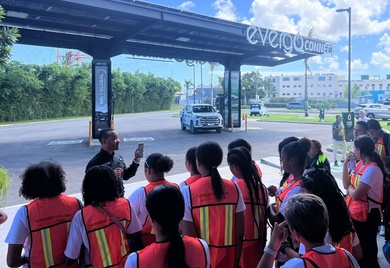Participantes del programa Mi Ruta en Miches, República Dominicana.