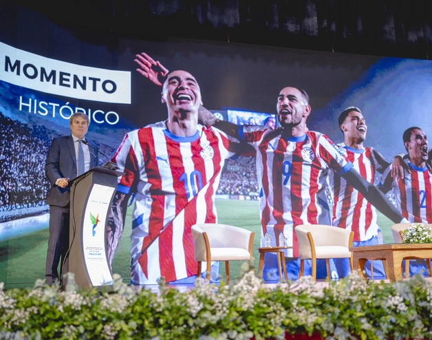 James P. Scriven, gerente general de BID Invest, durante su intervención en el Invest Fórum Paraguay 2025.