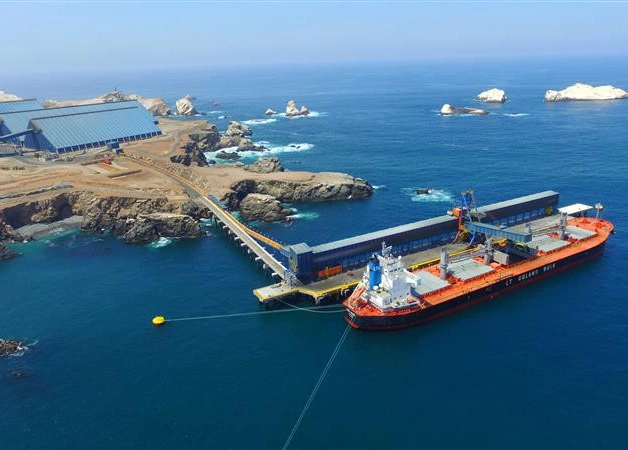 Image of port Matarani in Perú