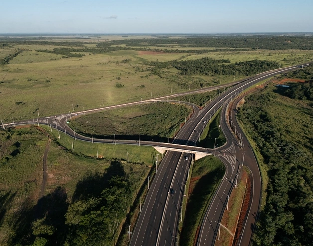 Rutas 2 and 7: Paraguay’s first large-scale road public-private partnership (PPP), supported by IDB Invest.