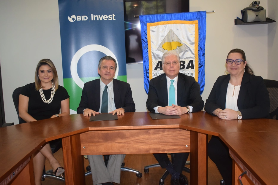 Foto Estrategia Finanzas Sostenibles AHIBA Honduras_0.JPG