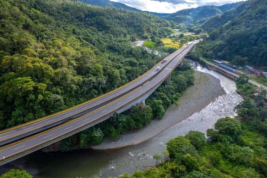road in Colombia