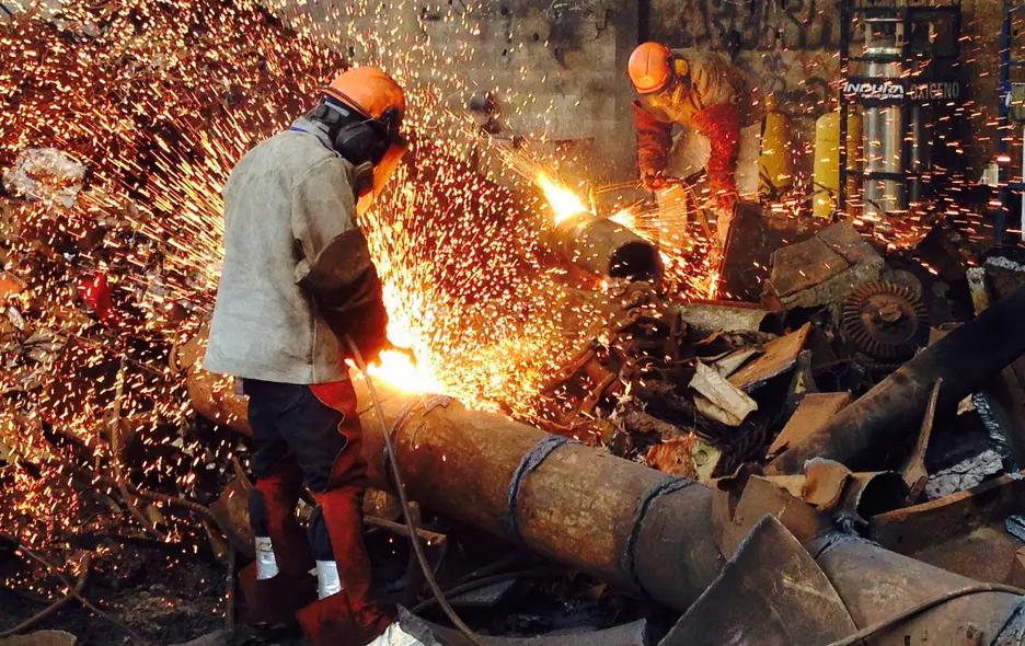¿Por qué las compañías de acero están contratando más mujeres?